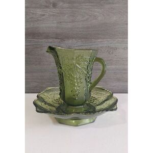 Anchor Hocking Olive Green Grape Harvest Patterned Pitcher & Squared Plate #26B5